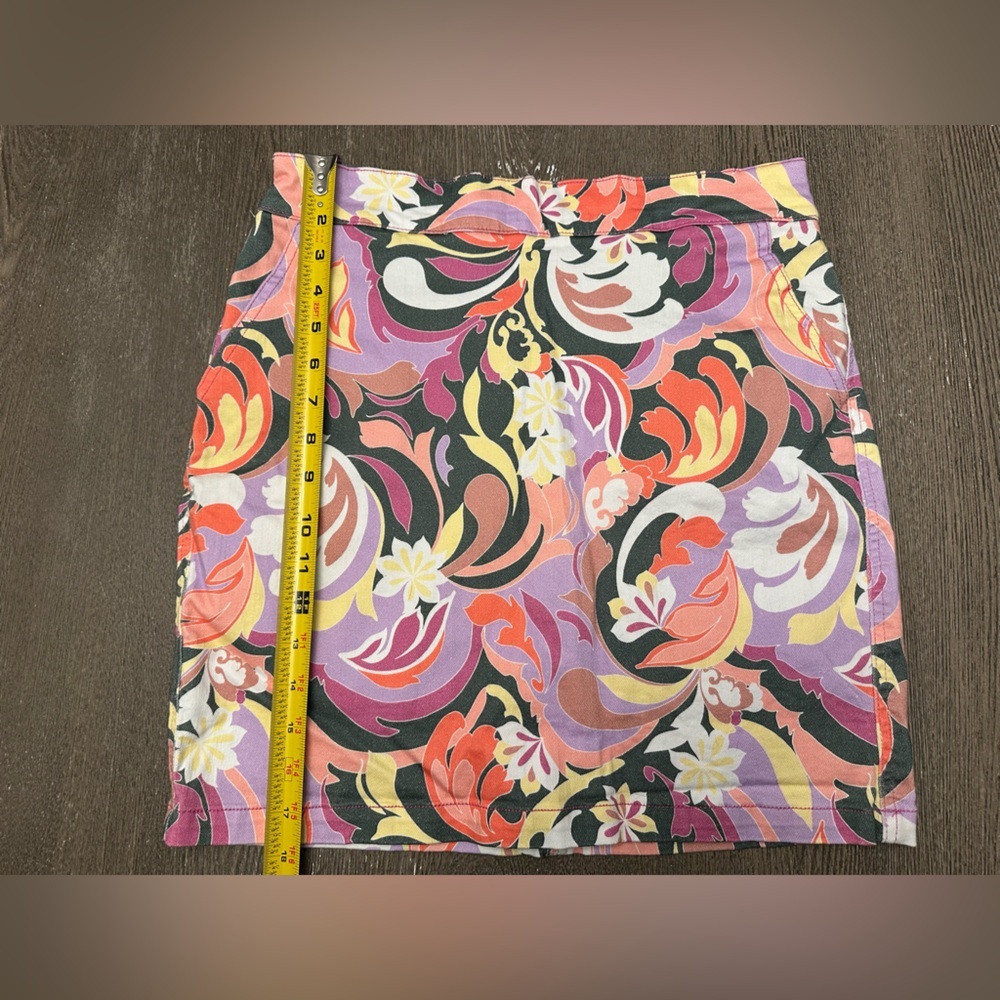 BOATON PROPER PASTEL PAISLEY SKORT - Size 10 SKU:406 - Picture 6 of 7